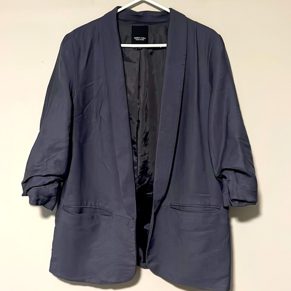 Simply Vera Vera Wang Jackets & Blazers - Vera Wang - Cropped- Sleeve, Loose-fit Blazer - Size L - EUC